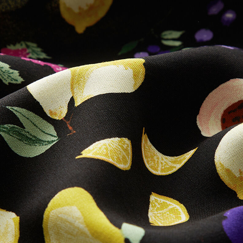 Tessuto in viscosa con frutti colorati – nero,  image number 2